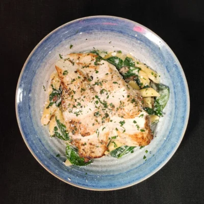 Makaron penne z kurczakiem